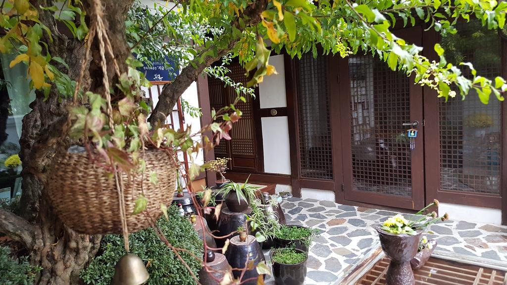 Inyeon Hanok Guesthouse Jeonju Eksteriør bilde