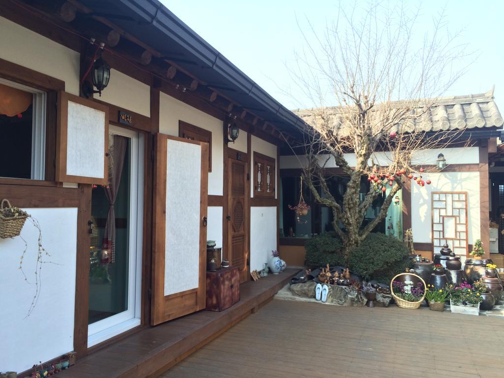 Inyeon Hanok Guesthouse Jeonju Eksteriør bilde