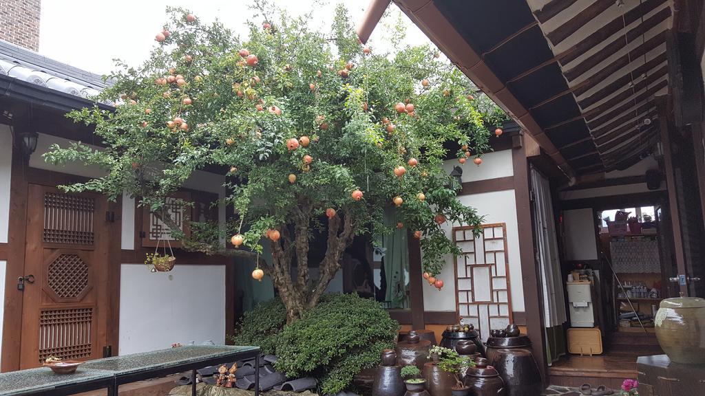 Inyeon Hanok Guesthouse Jeonju Eksteriør bilde