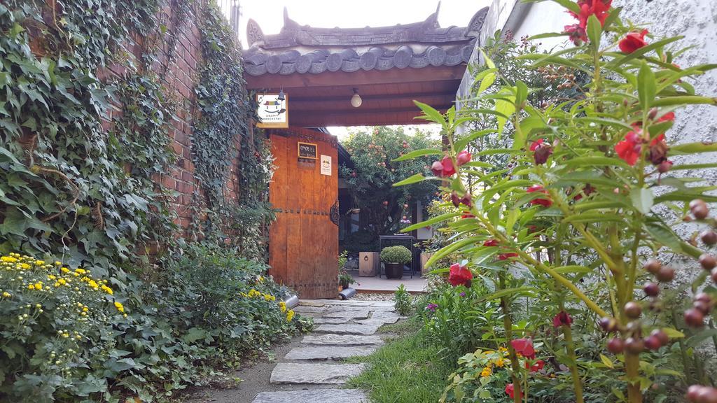 Inyeon Hanok Guesthouse Jeonju Eksteriør bilde