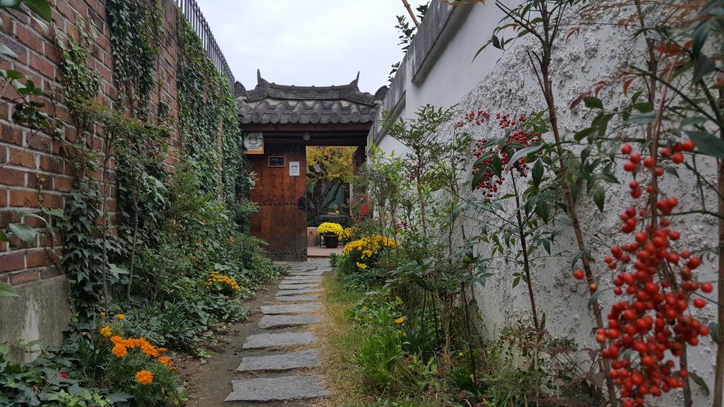 Inyeon Hanok Guesthouse Jeonju Eksteriør bilde