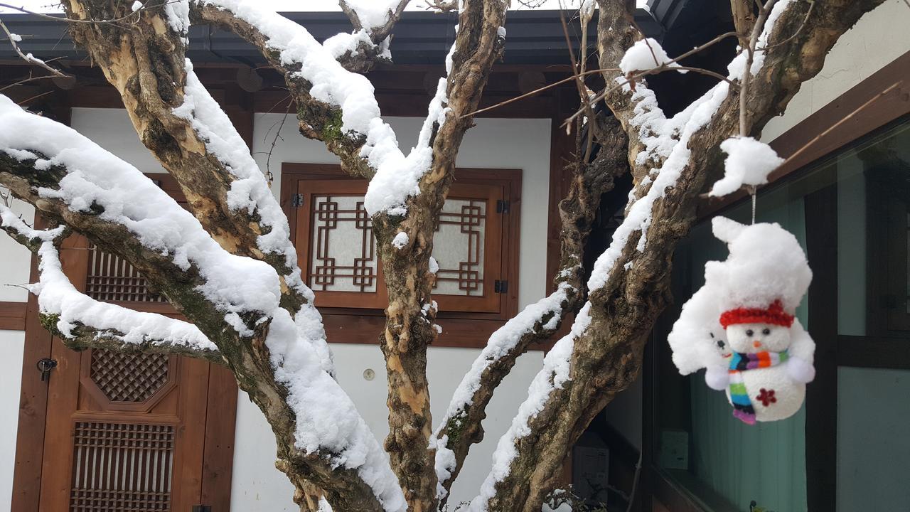 Inyeon Hanok Guesthouse Jeonju Eksteriør bilde