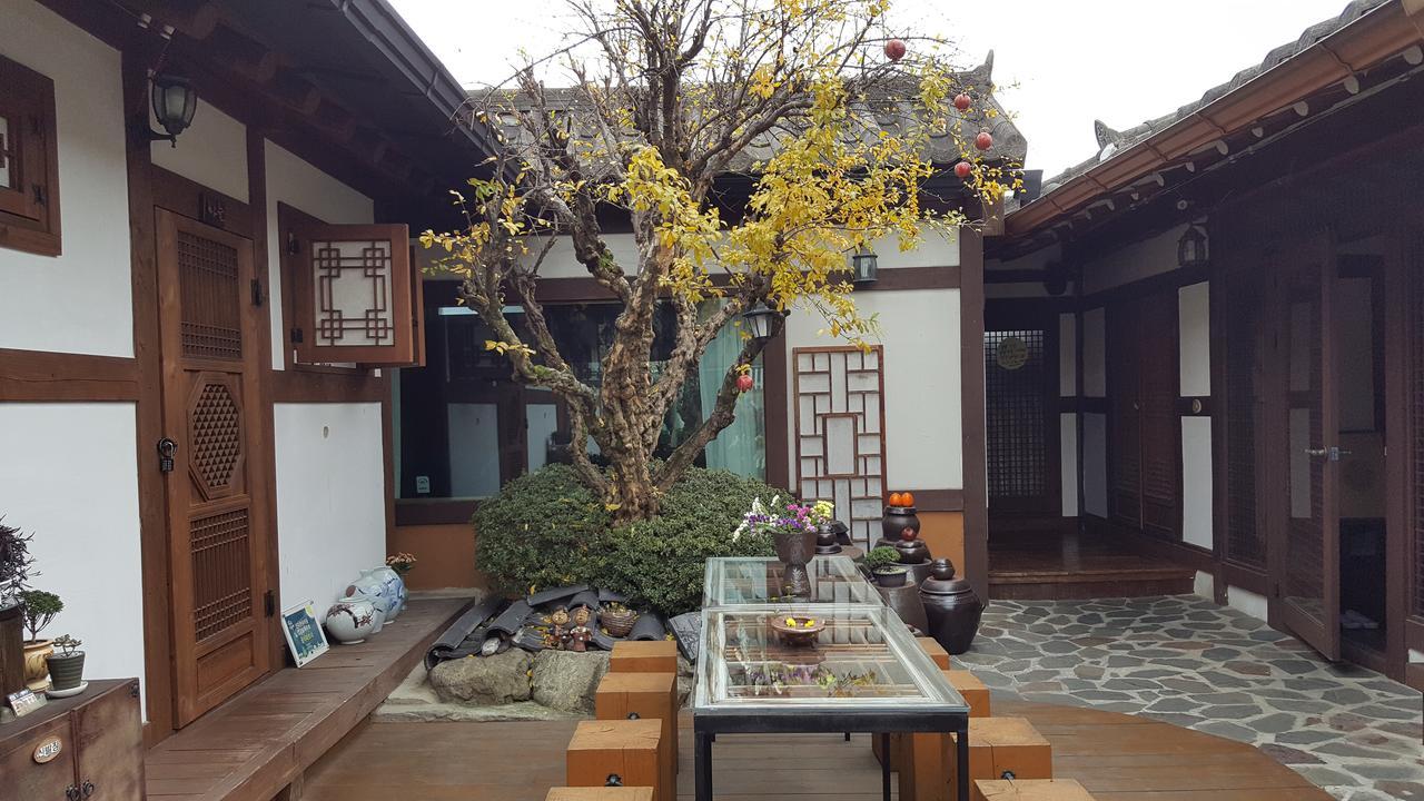 Inyeon Hanok Guesthouse Jeonju Eksteriør bilde