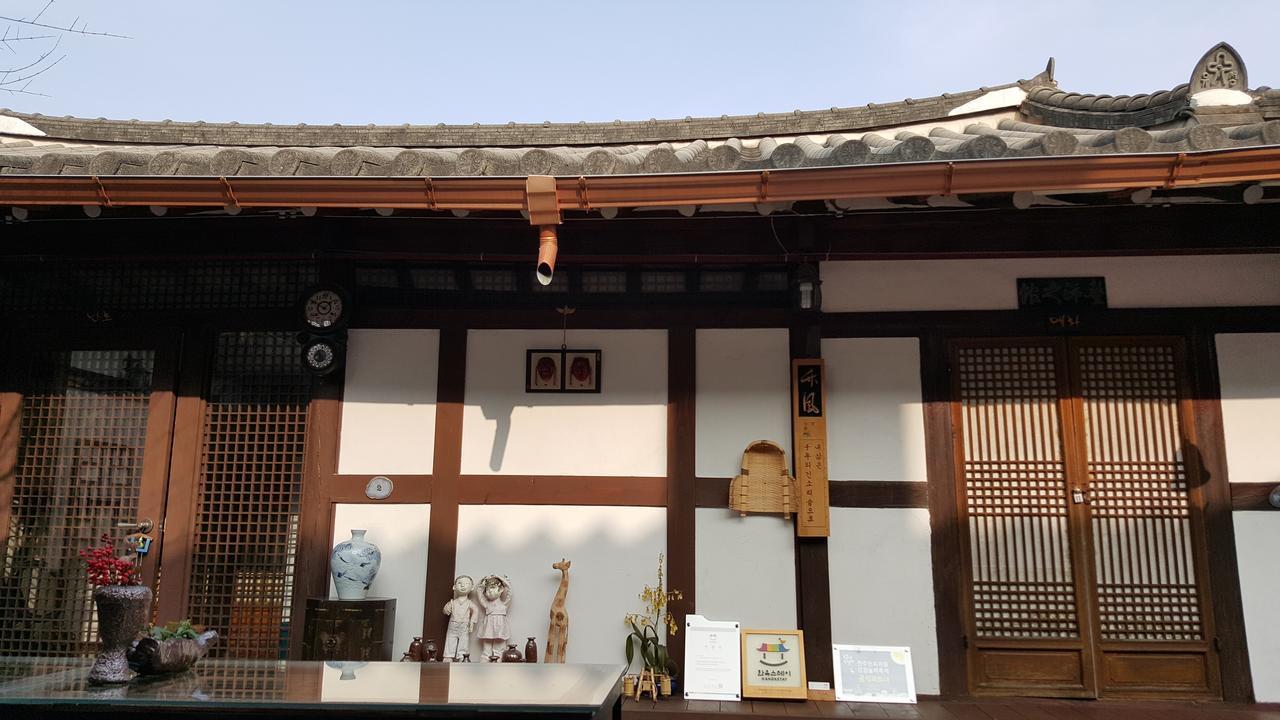 Inyeon Hanok Guesthouse Jeonju Eksteriør bilde