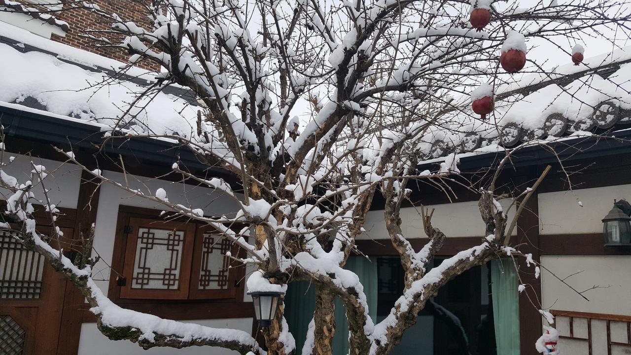 Inyeon Hanok Guesthouse Jeonju Eksteriør bilde