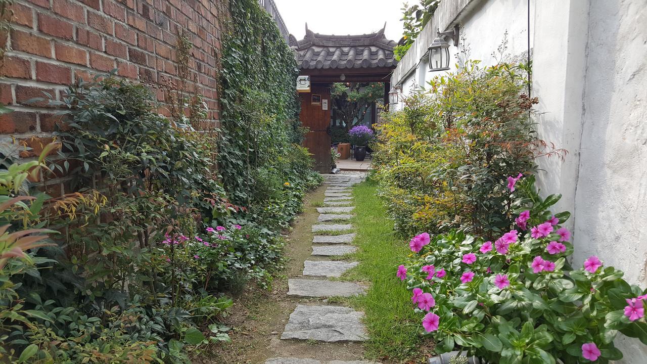 Inyeon Hanok Guesthouse Jeonju Eksteriør bilde