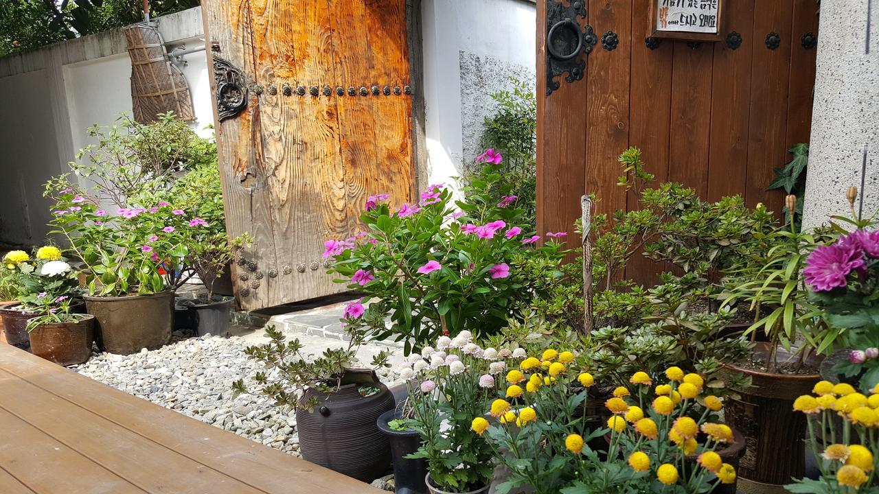 Inyeon Hanok Guesthouse Jeonju Eksteriør bilde