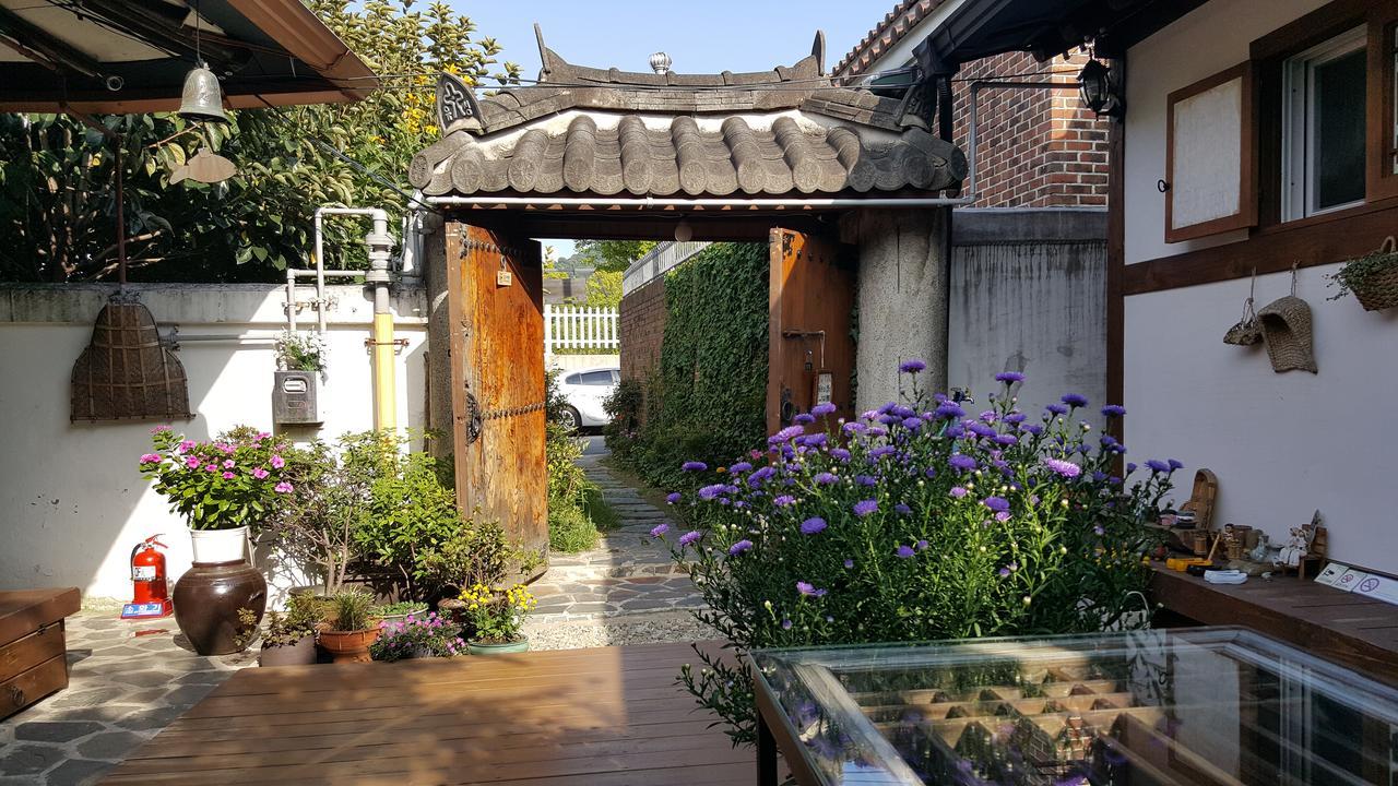 Inyeon Hanok Guesthouse Jeonju Eksteriør bilde